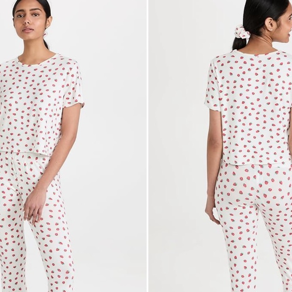 Plush Strawberry Print Jersey Pajama Set